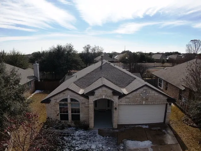 Roof Installation In North West Austin – IKO Cambridge Class 3 Impact Resistant completed by Texas Professional Roofing