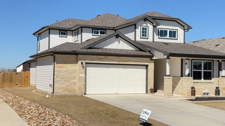 Roof Installation in Mustang Creek, Hutto, TX – IKO Dynasty Shingles completed by Texas Professional Roofing
